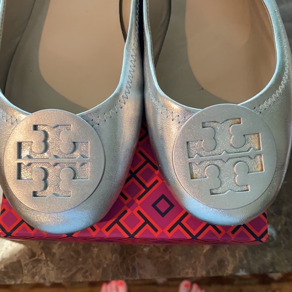 EUC Tory Burch Minnie Ballet Flats - Picture 4 of 5